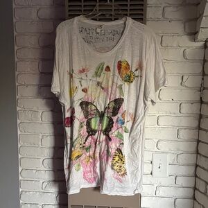 Magnolia Pearl White Graphic Tee